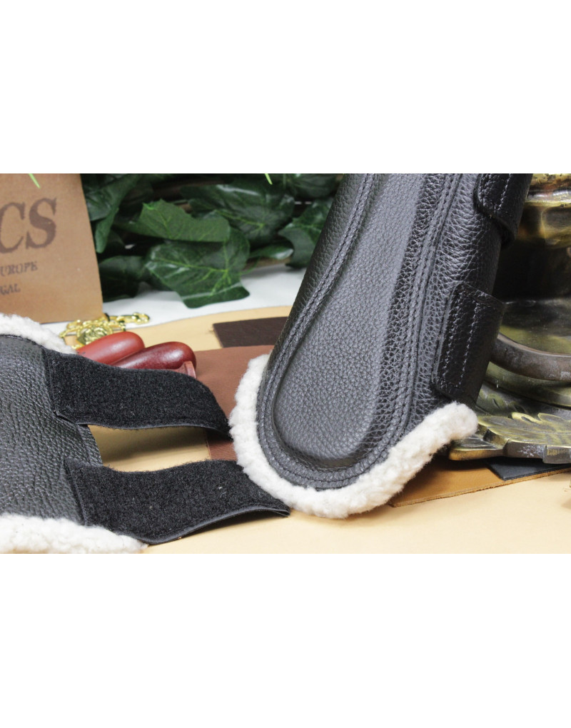 SANCTUS Protectores cuero y lana Sintética